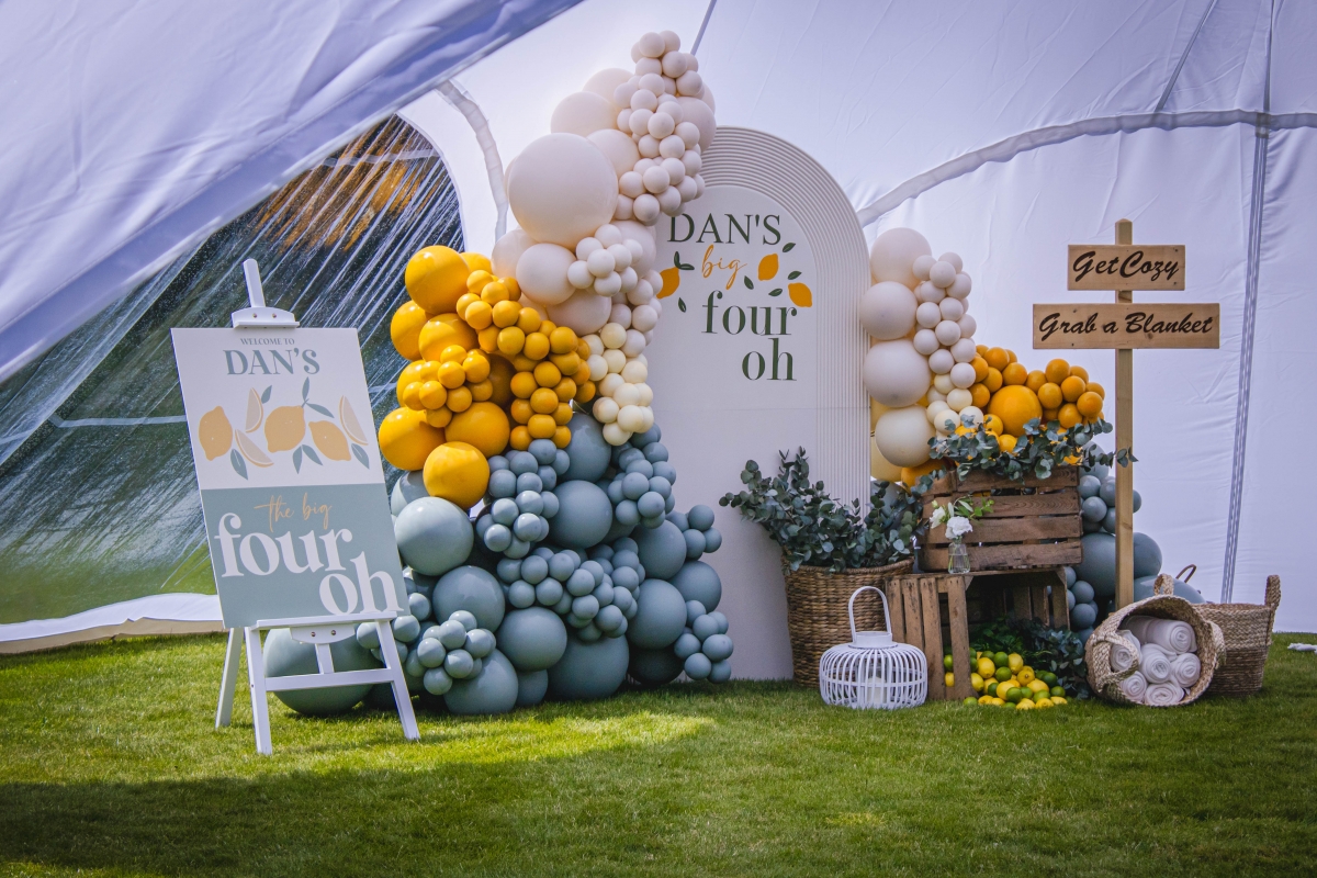 The Glitzy Balloon Company Bespoke Balloon Styling